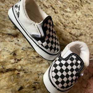 Vans crib shoe size 2